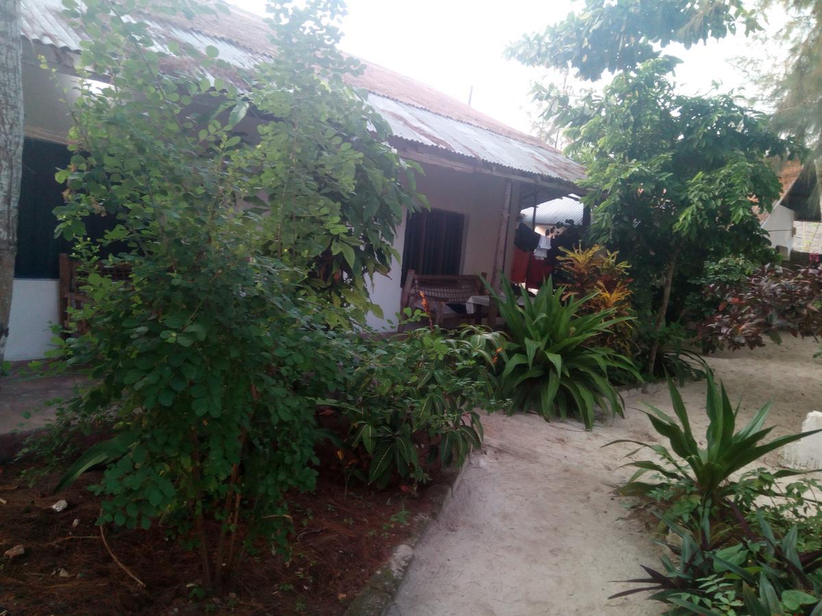 Asiya Beach Bungalow Nungwi Exterior photo